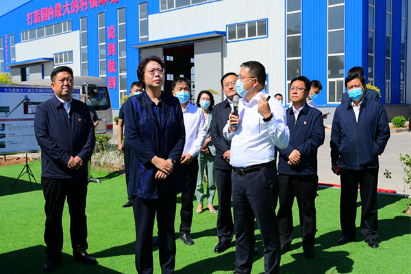 朝陽市新任市委書記張淑萍及調研組領導蒞臨一諾環保產業園考察調研工作 朝陽市新任市委書記張淑萍及調研組領導蒞臨一諾環保產業園考察調研工作